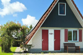 Ferienhaus in Anjum mit Kleinem Balkon